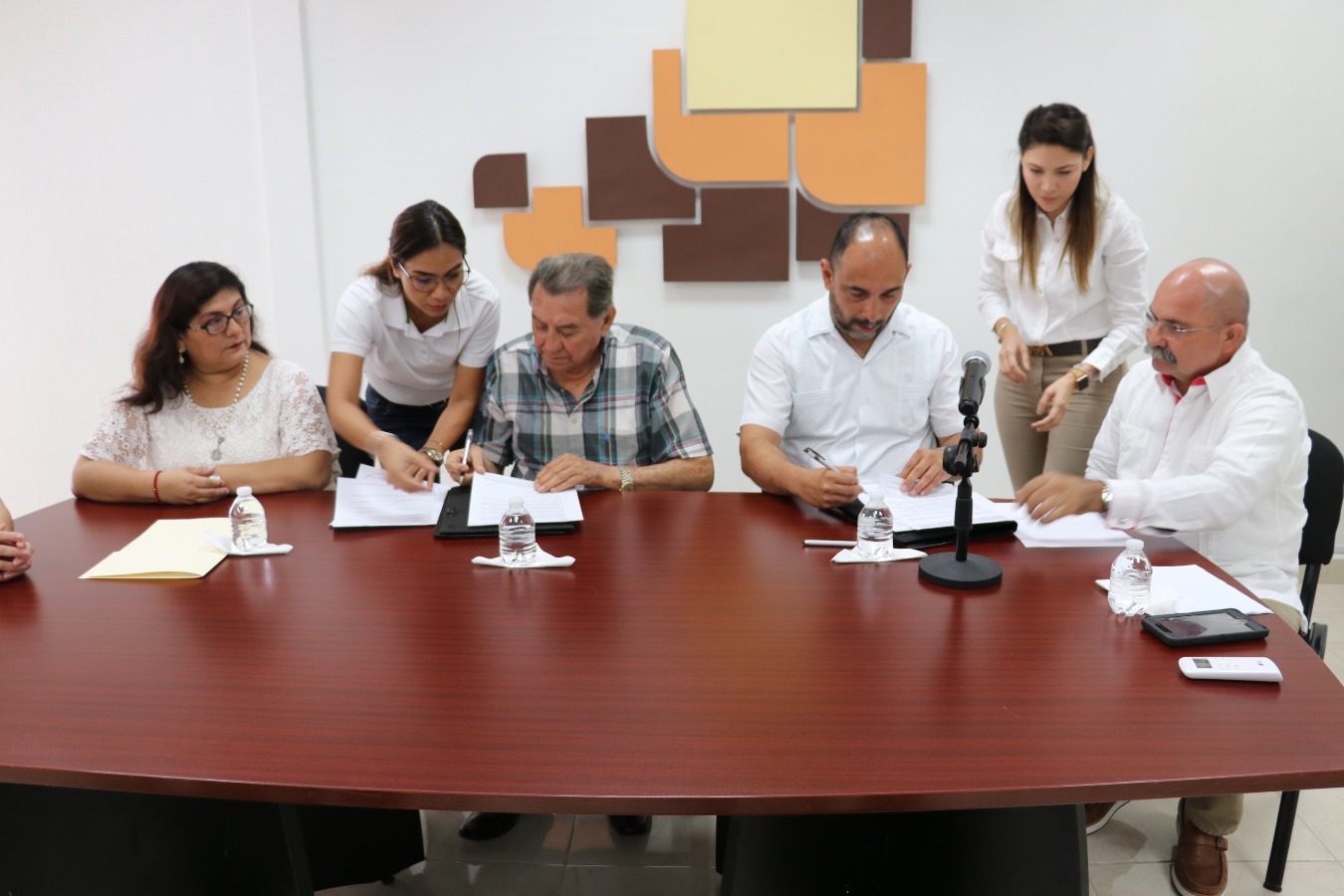 modulos/noticias/archivos/452/files/IMG_8885.JPG